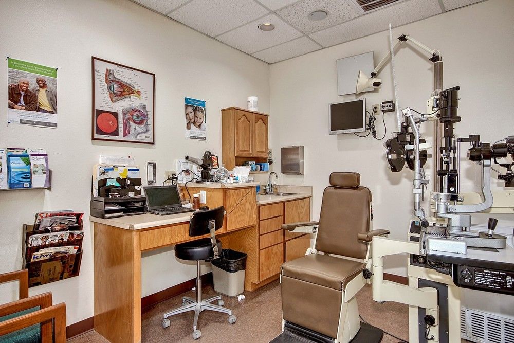 East Valley Medical Office Condo | For Lease: 604 W Warner Rd Bldg B, Chandler, AZ 85225